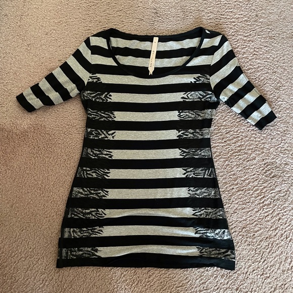 Bailey 44 size medium black and gray striped tunic - Picture 5 of 5